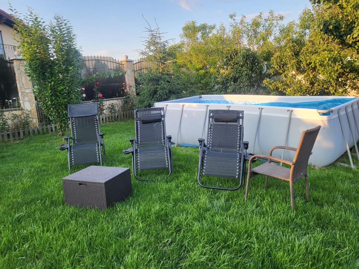 Villa Vila Ana Cu Terasa Gratar Si Jacuzzi Satu Mare Exterior foto